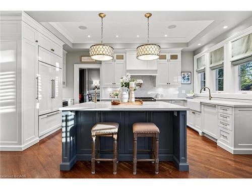172 Boxley Road, Burlington, ON - Indoor Photo Showing Kitchen With Upgraded Kitchen