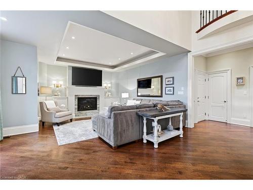 172 Boxley Road, Burlington, ON - Indoor Photo Showing Living Room With Fireplace