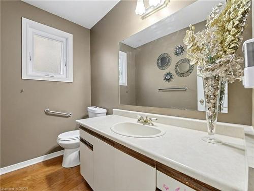 635 Rexford Drive, Hamilton, ON - Indoor Photo Showing Bathroom