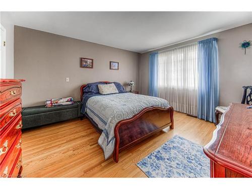 65 Trailview Drive, Kitchener, ON - Indoor Photo Showing Bedroom