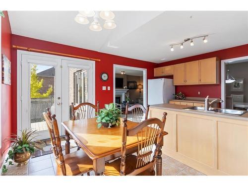 518 Sandcherry Drive, Burlington, ON - Indoor Photo Showing Dining Room