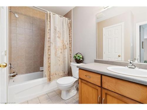 518 Sandcherry Drive, Burlington, ON - Indoor Photo Showing Bathroom