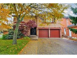 1586 Heritage Way  Oakville, ON L6M 2Z5