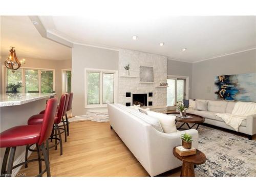 163 Wheelihan Way, Milton, ON - Indoor Photo Showing Living Room