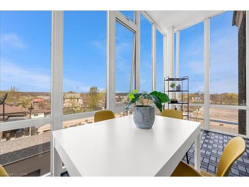 301-50 Murray Street W, Hamilton, ON - Indoor