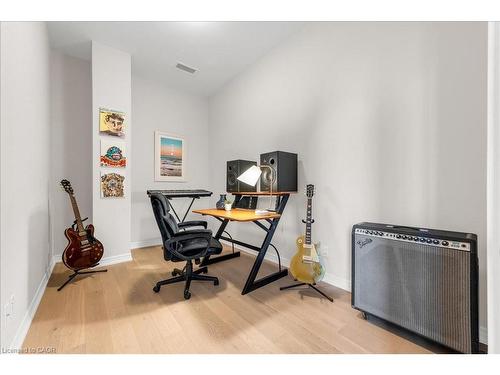 301-50 Murray Street W, Hamilton, ON - Indoor Photo Showing Office