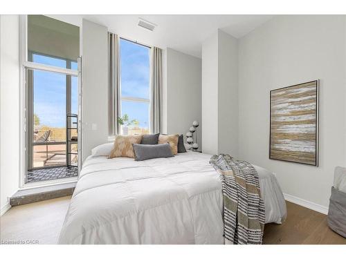 301-50 Murray Street W, Hamilton, ON - Indoor Photo Showing Bedroom