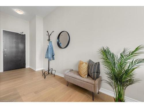 301-50 Murray Street W, Hamilton, ON - Indoor