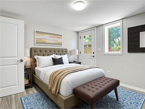 79 Sunnyhill Road, Cambridge, ON - Indoor Photo Showing Bedroom