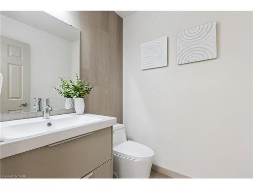 27-89 Woolwich Street, Waterloo, ON - Indoor Photo Showing Bathroom