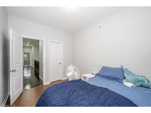 17 Primo Road, Brampton, ON - Indoor Photo Showing Bedroom