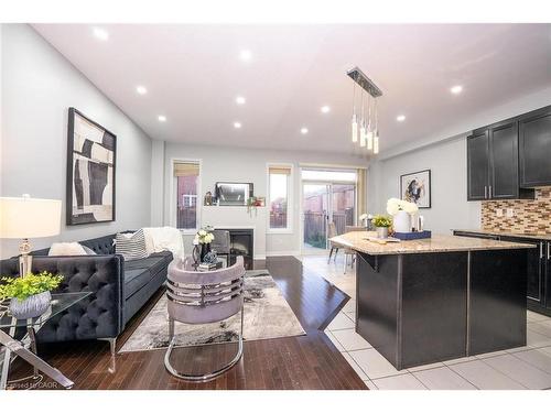 17 Primo Road, Brampton, ON - Indoor Photo Showing Living Room