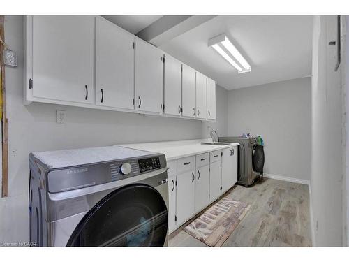 168 Silver Aspen Crescent, Kitchener, ON - Indoor Photo Showing Laundry Room