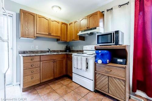8380 Highway 3 Street, Dunnville, ON - Indoor Photo Showing Kitchen