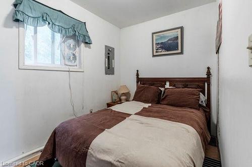 8380 Highway 3 Street, Dunnville, ON - Indoor Photo Showing Bedroom
