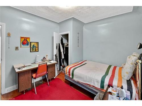 292 Glenholme Avenue, Hamilton, ON - Indoor Photo Showing Bedroom