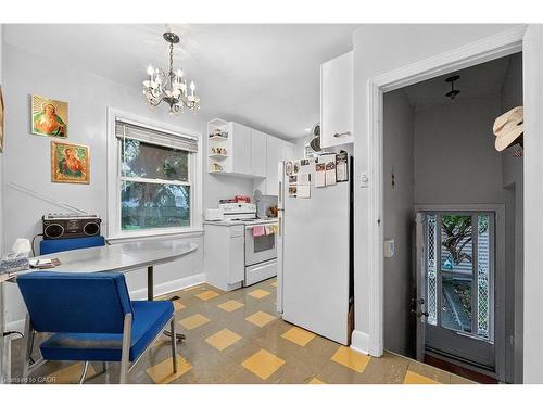 292 Glenholme Avenue, Hamilton, ON - Indoor Photo Showing Kitchen