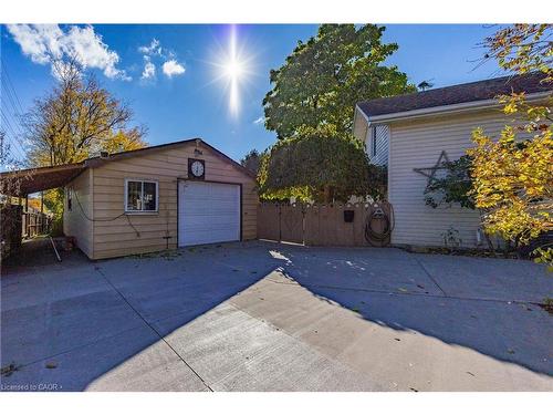 224 King Hiram Street, Ingersoll, ON - Outdoor