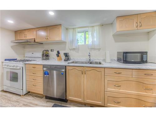 495 Melvin Avenue, Hamilton, ON - Indoor Photo Showing Kitchen With Double Sink