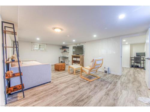 495 Melvin Avenue, Hamilton, ON - Indoor Photo Showing Other Room