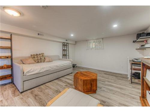 495 Melvin Avenue, Hamilton, ON - Indoor