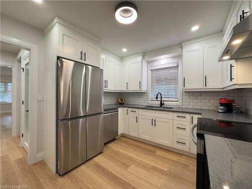 232 Rodgers Road, Hamilton, ON - Indoor Photo Showing Kitchen With Stainless Steel Kitchen With Upgraded Kitchen