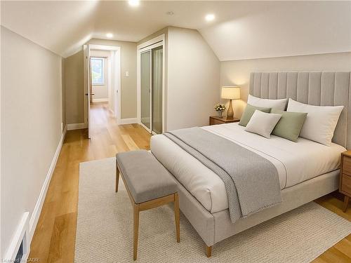 232 Rodgers Road, Hamilton, ON - Indoor Photo Showing Bedroom