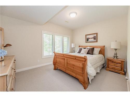 338 River Oak Place, Waterloo, ON - Indoor Photo Showing Bedroom