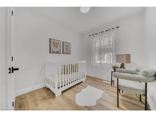 1717 Severn Avenue, Cambridge, ON - Indoor Photo Showing Bedroom