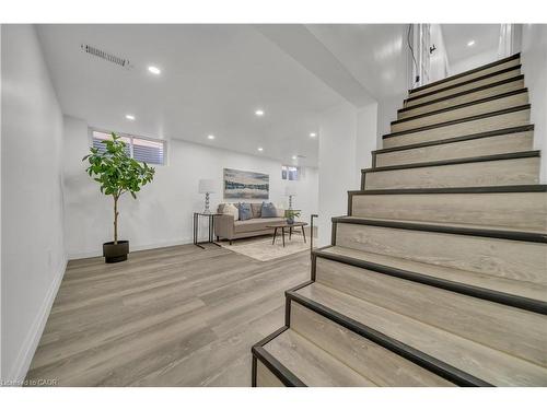 1717 Severn Avenue, Cambridge, ON - Indoor Photo Showing Other Room