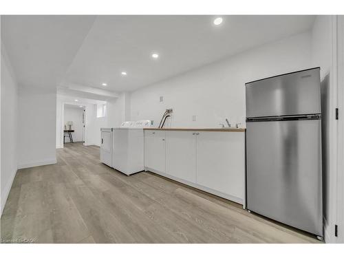 1717 Severn Avenue, Cambridge, ON - Indoor Photo Showing Other Room