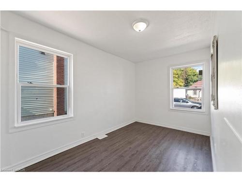 1788 Barton Street E, Hamilton, ON - Indoor Photo Showing Other Room
