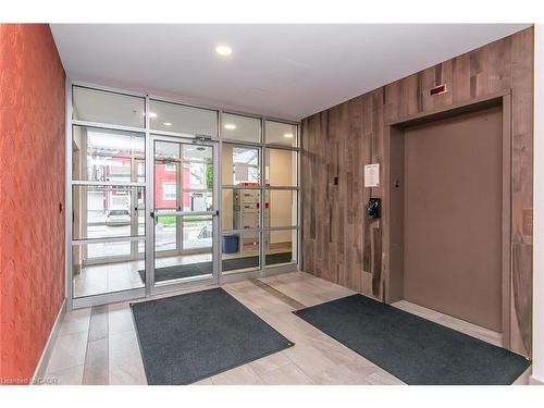211-165 Duke Street E, Kitchener, ON - Indoor Photo Showing Other Room