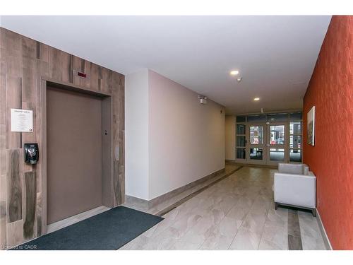 211-165 Duke Street E, Kitchener, ON - Indoor Photo Showing Other Room