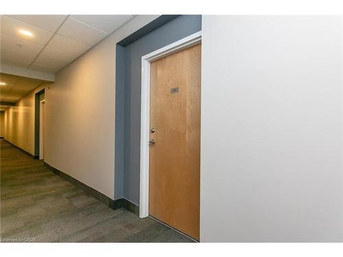 211-165 Duke Street E, Kitchener, ON - Indoor Photo Showing Other Room