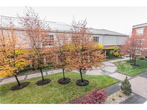 211-165 Duke Street E, Kitchener, ON - Outdoor