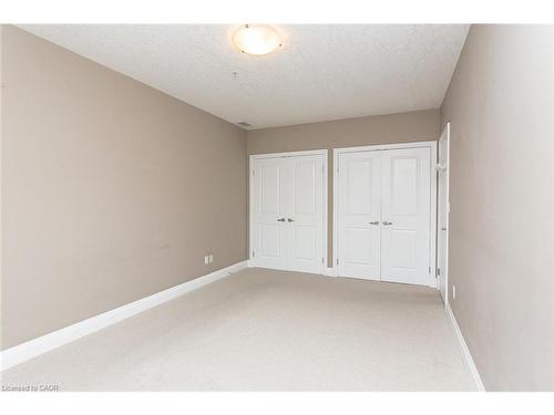 211-165 Duke Street E, Kitchener, ON - Indoor Photo Showing Other Room