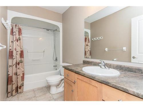 211-165 Duke Street E, Kitchener, ON - Indoor Photo Showing Bathroom