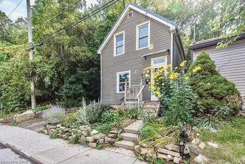 210 Charlton Avenue E, Hamilton, ON - Outdoor