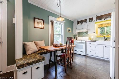 210 Charlton Avenue E, Hamilton, ON - Indoor