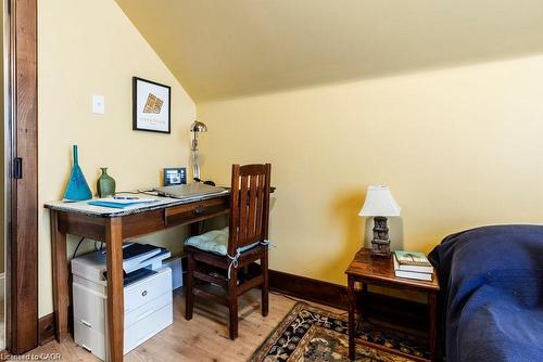 210 Charlton Avenue E, Hamilton, ON - Indoor