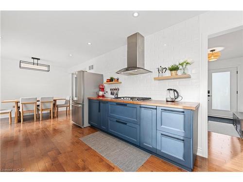 11 George Street, Grimsby, ON - Indoor Photo Showing Kitchen
