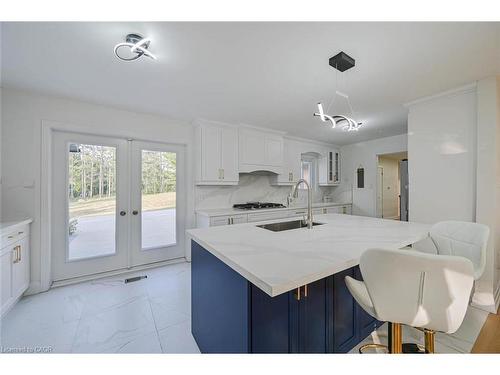 14812 Centreville Creek Road, Caledon, ON - Indoor Photo Showing Kitchen