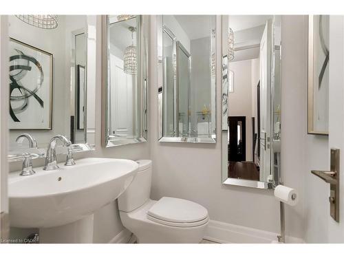 251 Hanover Street, Oakville, ON - Indoor Photo Showing Bathroom