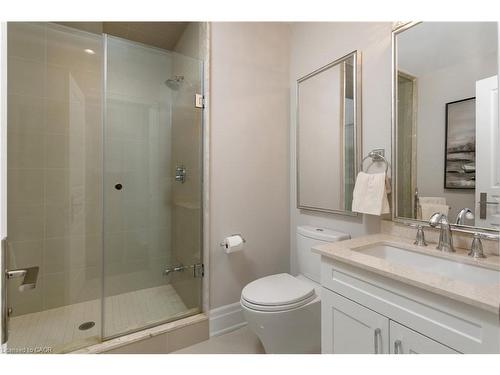 251 Hanover Street, Oakville, ON - Indoor Photo Showing Bathroom
