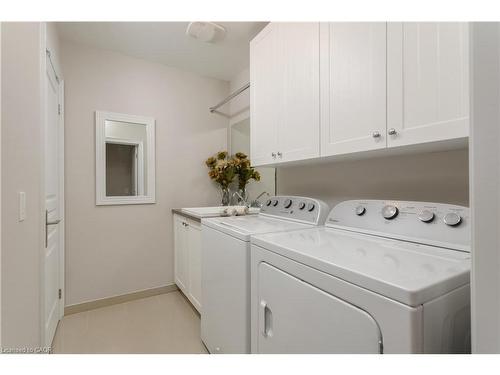 251 Hanover Street, Oakville, ON - Indoor Photo Showing Laundry Room