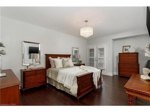 251 Hanover Street, Oakville, ON - Indoor Photo Showing Bedroom