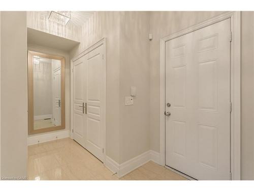 251 Hanover Street, Oakville, ON - Indoor Photo Showing Other Room