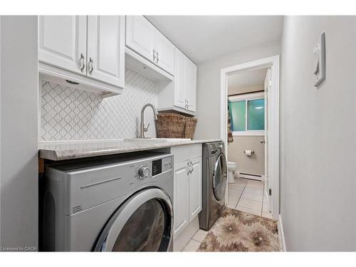 4 Berkley Place, Guelph, ON - Indoor Photo Showing Laundry Room