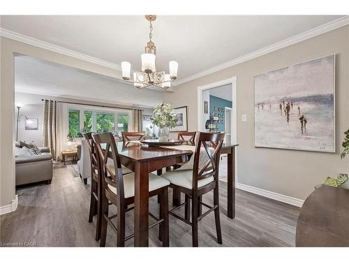 4 Berkley Place, Guelph, ON - Indoor Photo Showing Dining Room